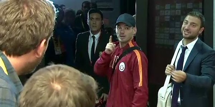 Sneijder'den Tehdit: "Bu Size Son Uyarım"