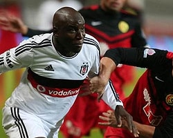 Demba Ba: "Garip Şartlarda Oynuyoruz"