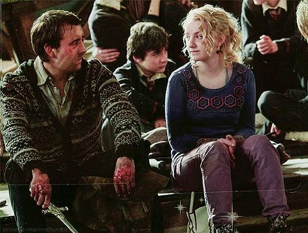14. Filmde her ne kadar Luna ve Neville arasında birşeyler var gibi gözükse de aslında kitapta böyle bir şey olmamıştır. Neville, Hannah Abbott ile evlenmiştir.