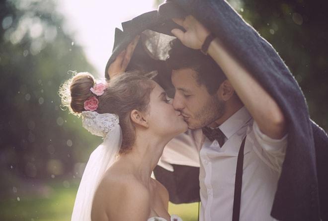 Gördükten Sonra Yağmurlu Bir Günde Evlenmek İsteyeceğiniz 15 Düğün Fotoğrafı