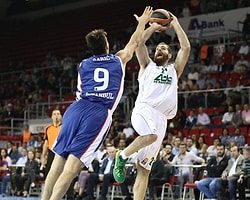 Anadolu Efes Galibiyetle Başladı