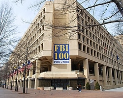 FBI Şifrelenmiş Telefonlarımıza da Ulaşmak İstiyor!