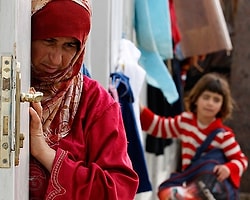 Suriyelilerin Misafirliğine 'Evet', Vatandaşlığına 'Hayır'