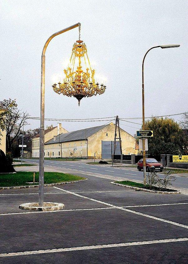 42. Avize şeklindeki sokak lambası (Avusturya)