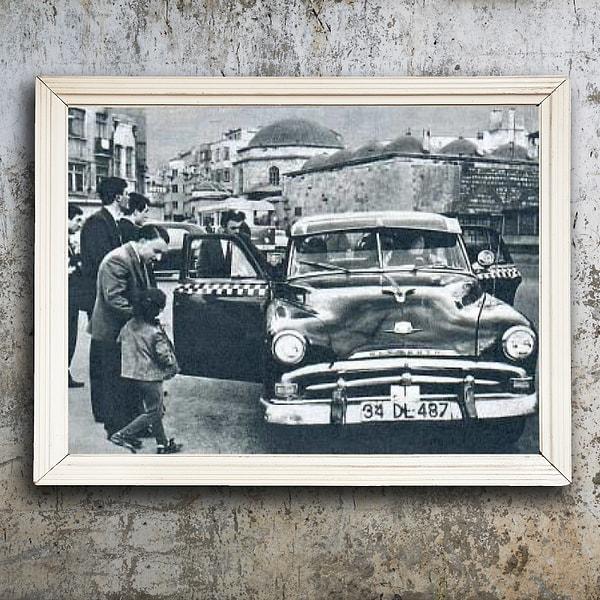 23) Dolmuşçuluk; aynı yöne giden dört kişinin bir otomobile binmesiyle, 1930’lu yıllarda, İstanbul’da başlamış.