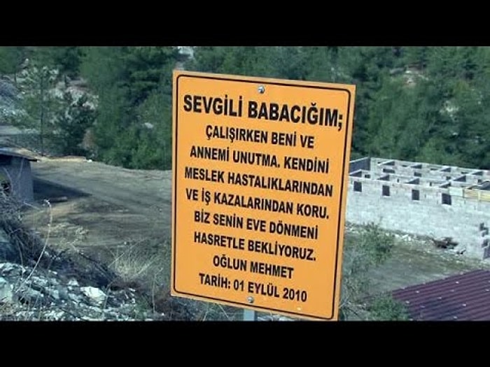 Maden Ocağının Girişinde Yürekleri Burkan Tabela