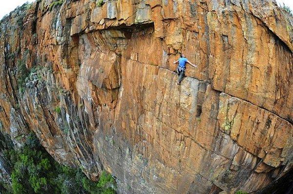 7. İngiliz dağcı John Roberts Güney Afrika'da