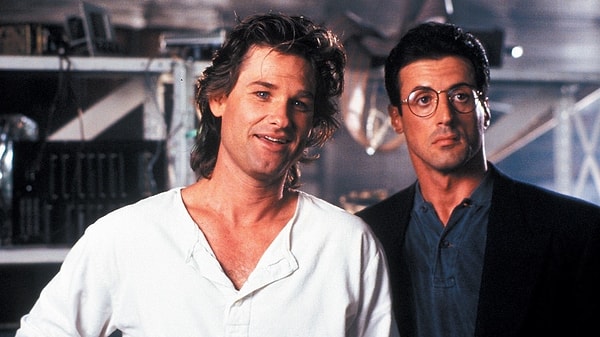 12. Tango & Cash filminden Raymond Tango ve Gabriel Cash ikilisi.