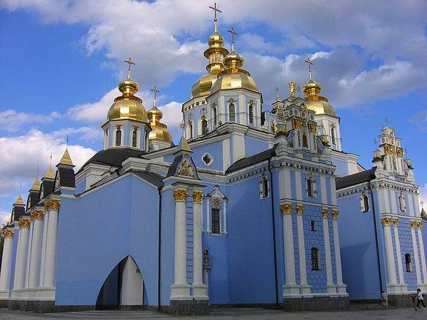 29. Aziz Michael Katedrali - Ukrayna