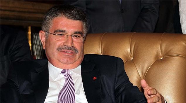 14. İçişleri Bakanı İdris Naim Şahin, kendisini gördüğü için sevinen vatandaşa "Nereden bileyim sevindiğini hadi bi takla at" diyeli 2 yıl oldu.