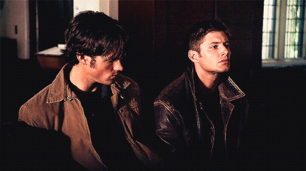 32. Supernatural dizisinden iki ayrılmaz kardeş Dean ve Sam Winchester