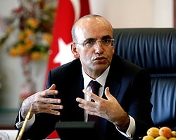 Maliye Bakanı Şimşek: "Süper Lig'deki Bazı Külüplere 100 Milyon Lira Vergi Borcu Çıkarıldı"