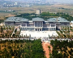 Kaçak Saray'ın Elektrik Tüketimi Yılda 10 Bin Ton Karbon Demek