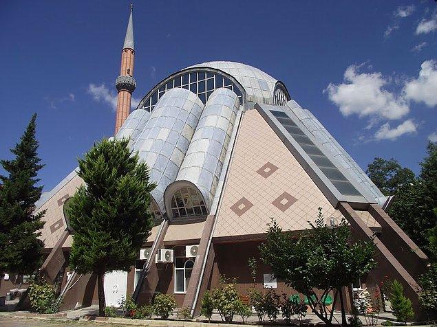20. Modern Mehmet Çavus Camii - İstanbul