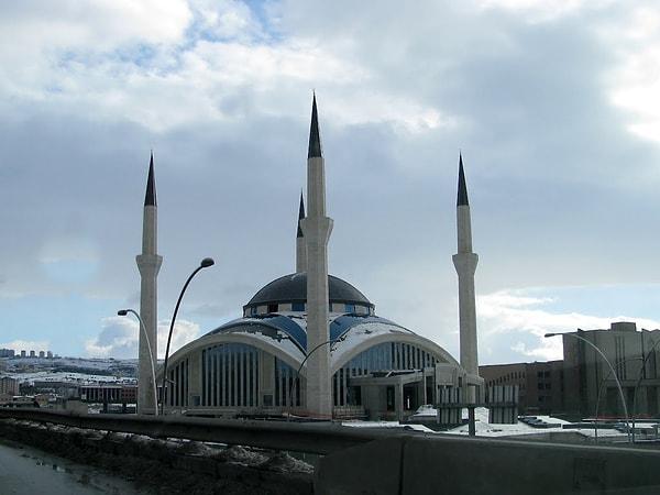 8. Diyanet Camii - Ankara