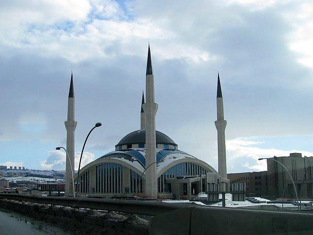 8. Diyanet Camii - Ankara