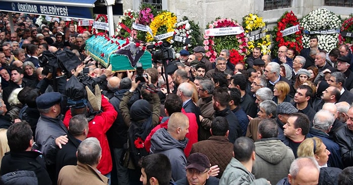 Deniz Gezmiş'in Annesi Son Yolculuğuna Uğurlandı