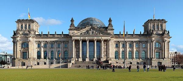 4 ) Almanya - Berlin / Reichstag