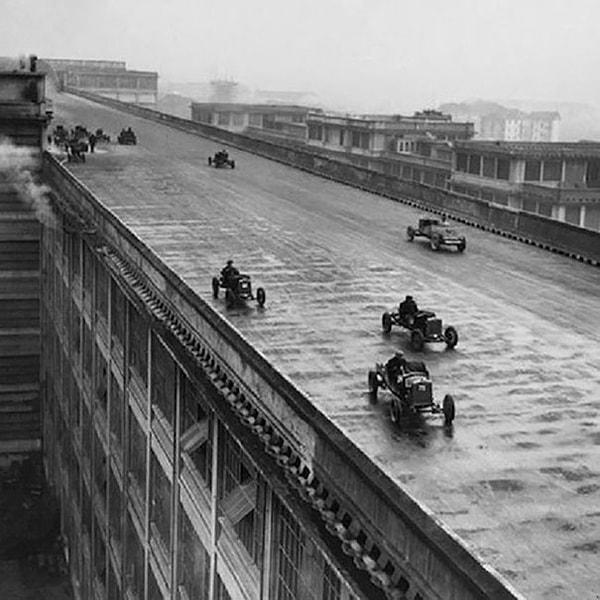 36. Fiat fabrikasının çatısında çalışanlar tarafından düzenlenen test yarışı, 1923.