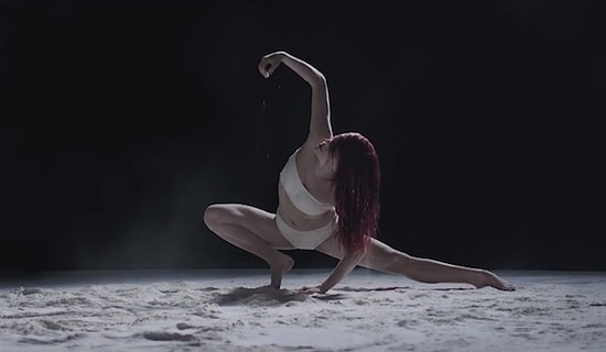 Un Üzerinde Dans Etmek