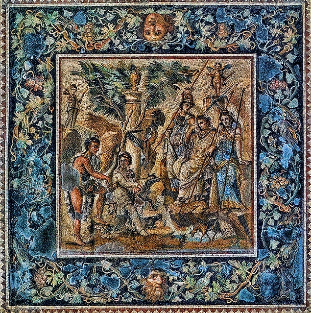 Üç Güzeller Mozaiği - Paris Louvre müzesi