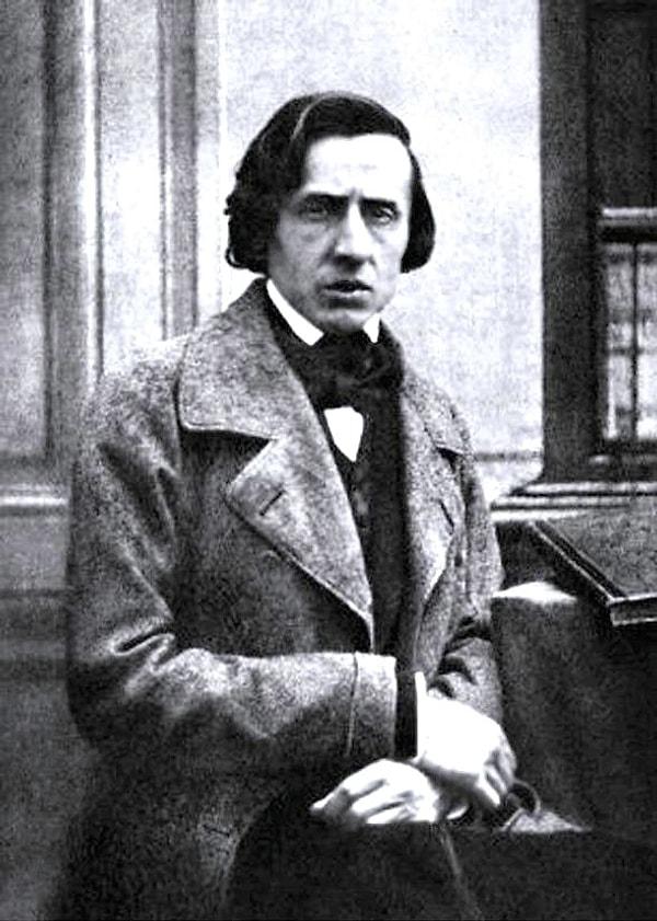 4} Frédéric Chopin
