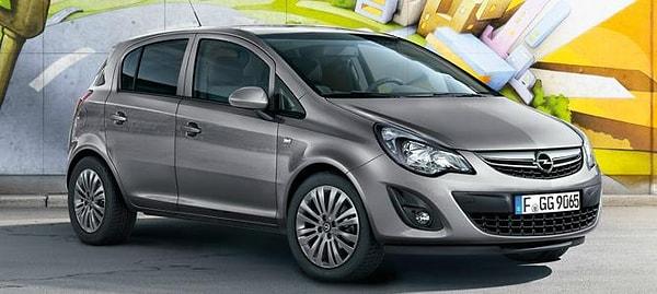 Opel Corsa Bayanların en çok kullandığı modellerin başında geliyor. Sevimli görüntüsü ve Alman kalitesi en büyük kozu.