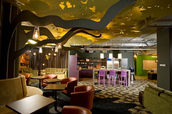 Google, Rusya'daki Mühendislik Ofisini Neden Kapatıyor?