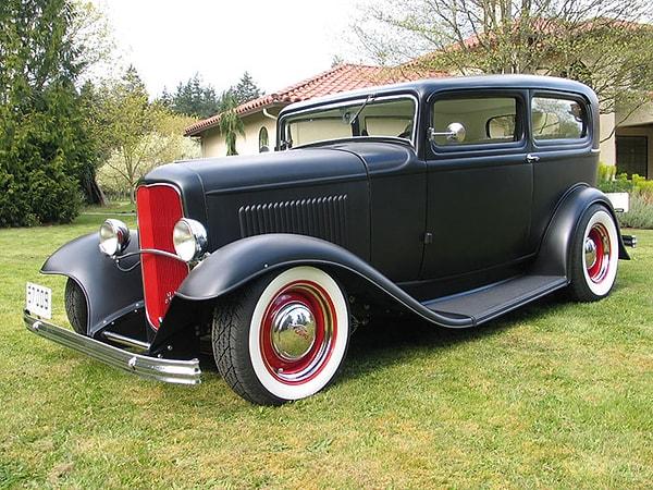 12. 1932 Ford Tudor