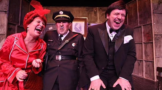 İstanbul Şehir Tiyatroları'nda Sansür Var mı?