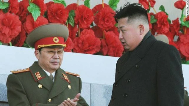 Kim Jong-un amcasını idam ettirdi ama nasıl? Bir kafese çırılçıplak koyup üzerine 150 tane aç bırakılmış köpek salarak.