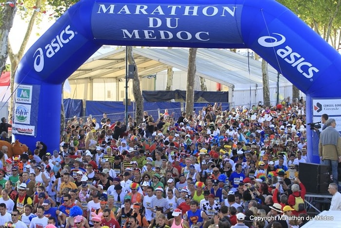 20 Fotoğrafla Koşmayı Sevmeyenlerin Bile Katılmak İsteyeceği Dünyanın En Eğlenceli Maratonu