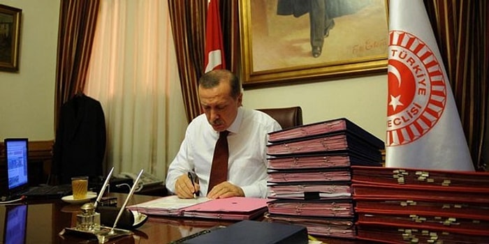 Erdoğan'dan 2 Kanuna Onay
