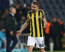 Caner: "Biz Böyle Oynarsak Taraftar Maça Gelir"