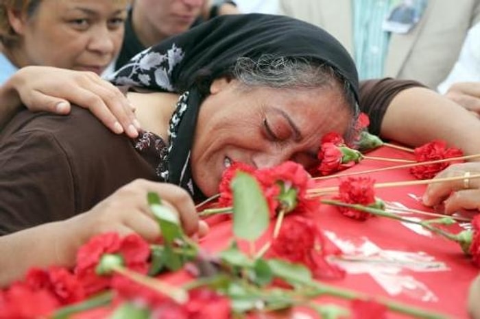 Fotoğraflardaki 15 Anneyi Bulunuz