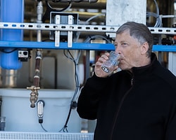 Bill Gates, İnsan Dışkısından Su ve Elektrik Üreten Teknolojiyi Denedi