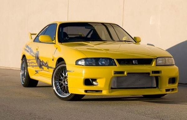 16. 1995-Nissan-Skyline-GT-R-R33 / The-Fast-and-the-Furious