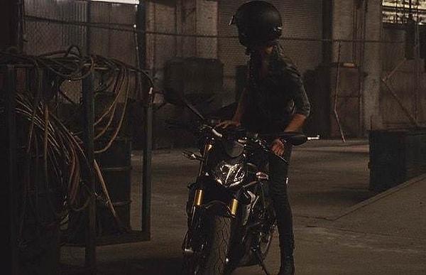 53. 2010-Ducati-Streetfighter-Fast-and-Furious-5