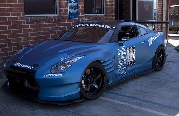 55. 2010-Nissan-GT-R-R35 / Fast-and-Furious-6