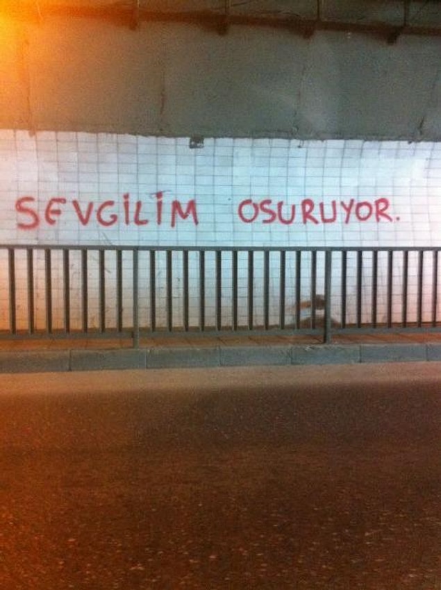 2. Birbirinizin yanında rahatça osurabiliyorsanız