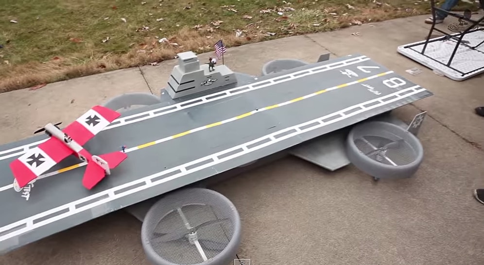 Maket Uçakları Uçan Uçak Gemisine İndirme Testi | Avengers
