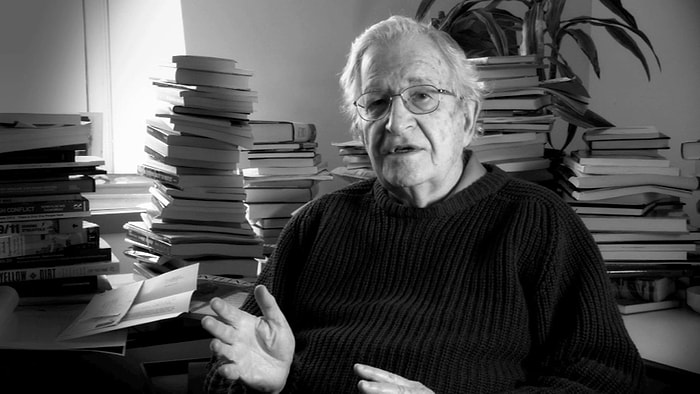 Noam Chomsky'den Charlie Hebdo Üzerine 'Hafıza Alıştırmaları'