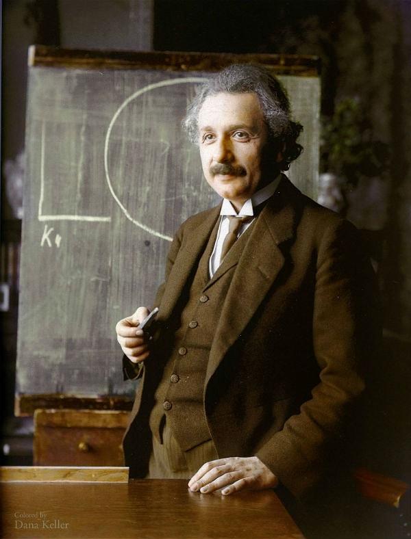 3. Albert Einstein, Fizikçi (1921)