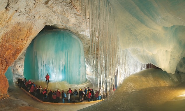 13. Eisriesenwelt - Avusturya