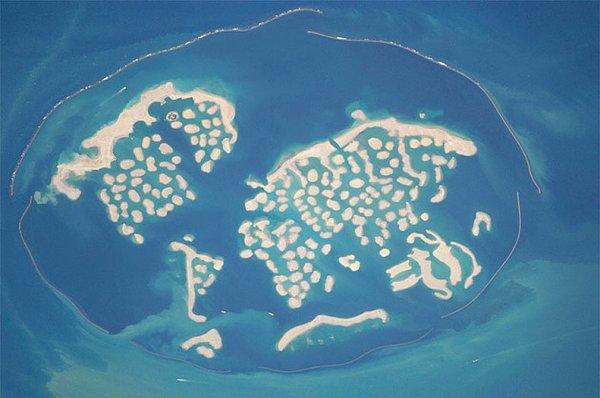 2. World Islands