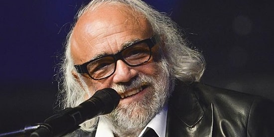 Dünyaca Ünlü Yunan Şarkıcı Demis Roussos Hayatını Kaybetti