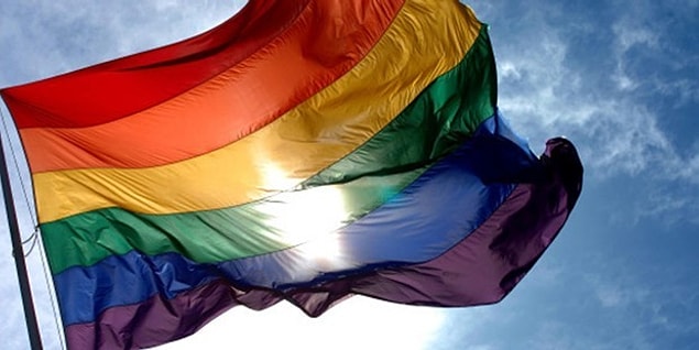 Arınç: 'LGBT'lerin Adlarının Anılmaması, Haklarının Olmadığı Anlamına Gelmez'