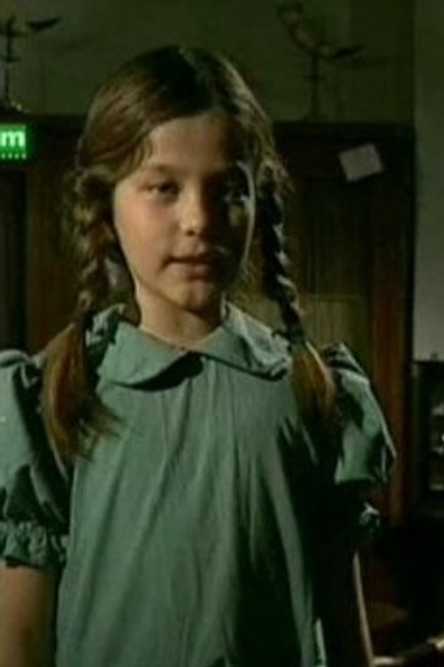 20. Üvey Baba dizisinin Lamia'sı Burçin Abdullah 27 yaşında.
