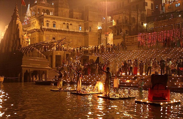 VARANASİ