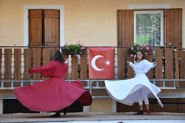 Mutlu Son